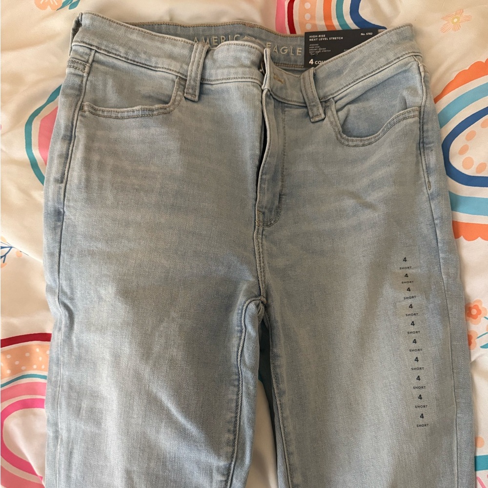 Size 4 Short. American Eagle Outfitters Light Wash Jeans